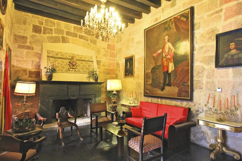 Posada Real Castillo Del Buen Amor Topas Kültér fotó