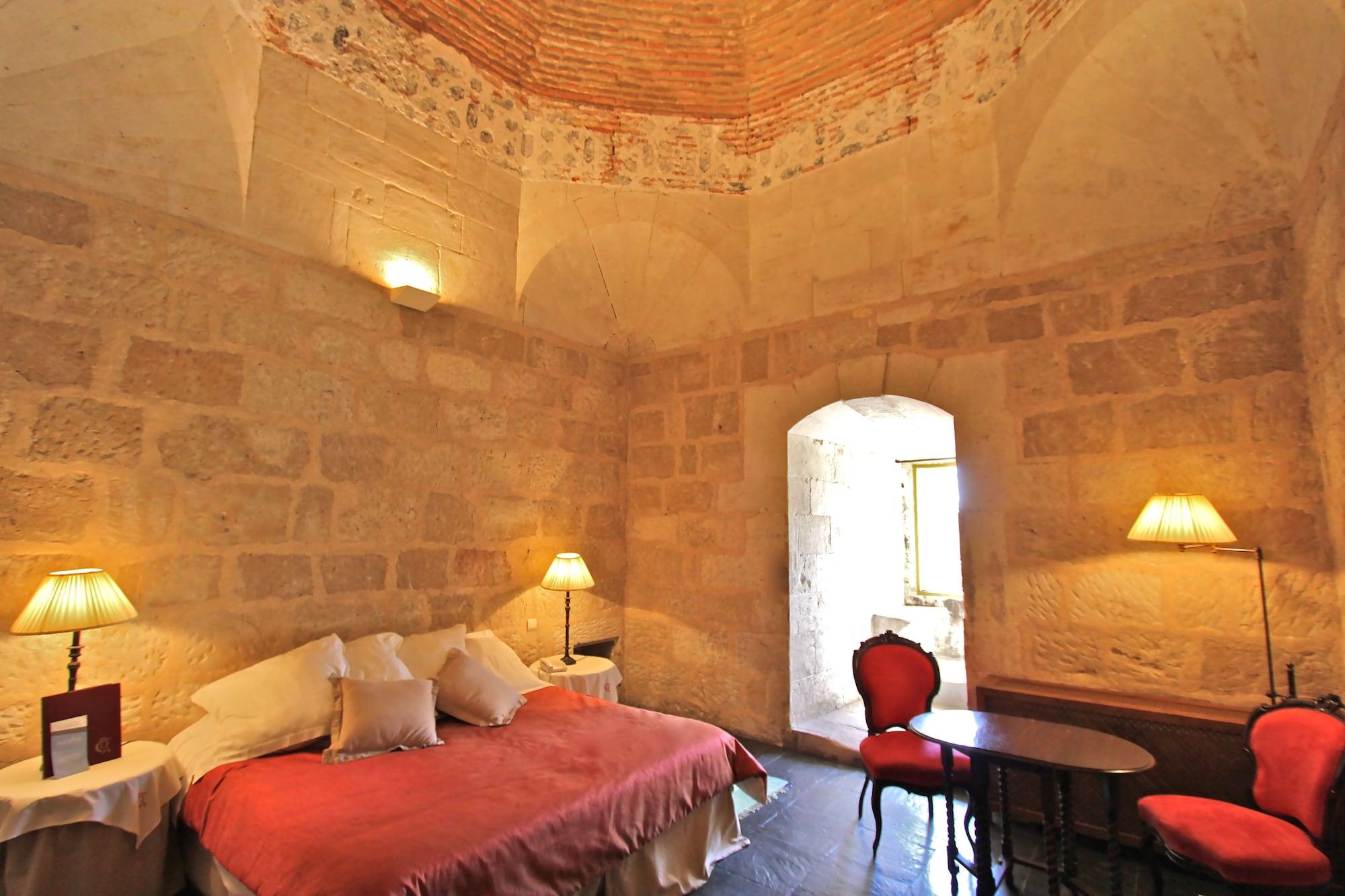 Posada Real Castillo Del Buen Amor Topas Kültér fotó