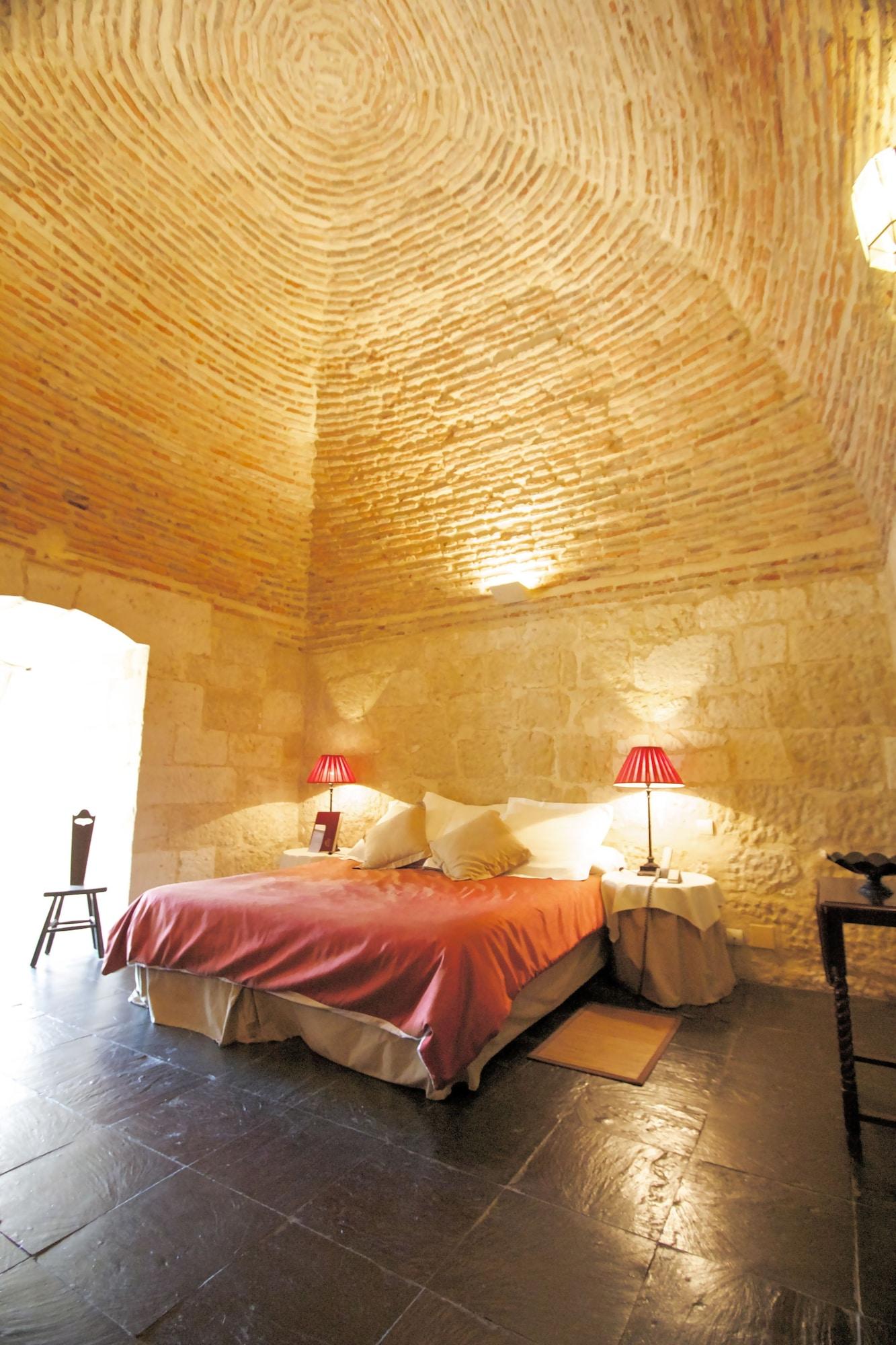 Posada Real Castillo Del Buen Amor Topas Kültér fotó