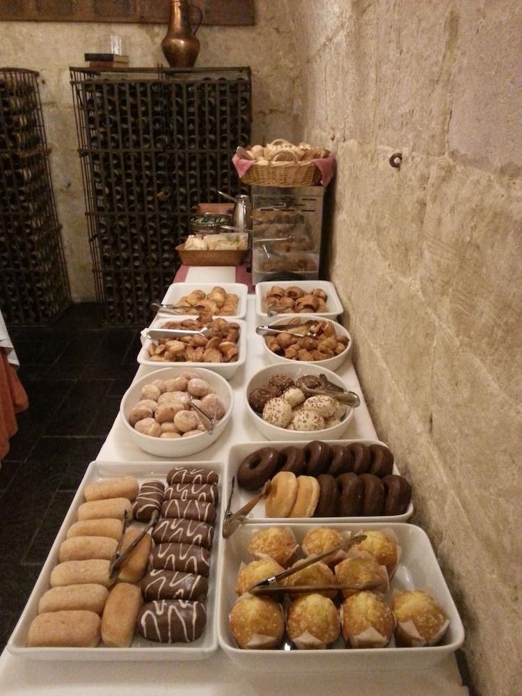 Posada Real Castillo Del Buen Amor Topas Kültér fotó